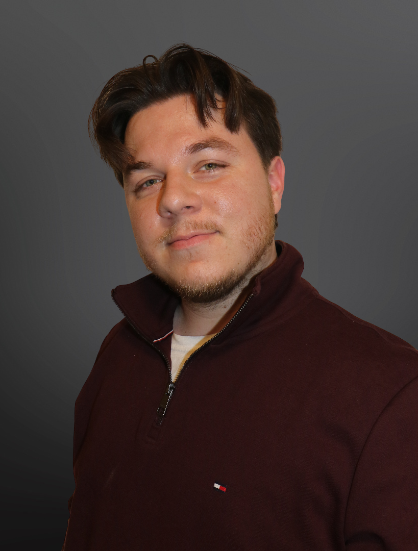 Skylar Garbett Headshot